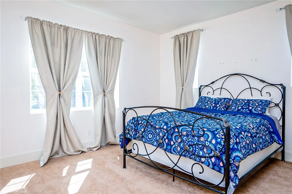 1550 Hibiscus Avenue, Azusa, California 91702 home-pic-26